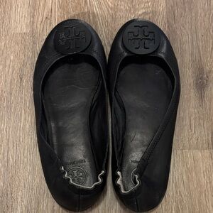 Preowned Tory Burch Black Leather Flats size 7